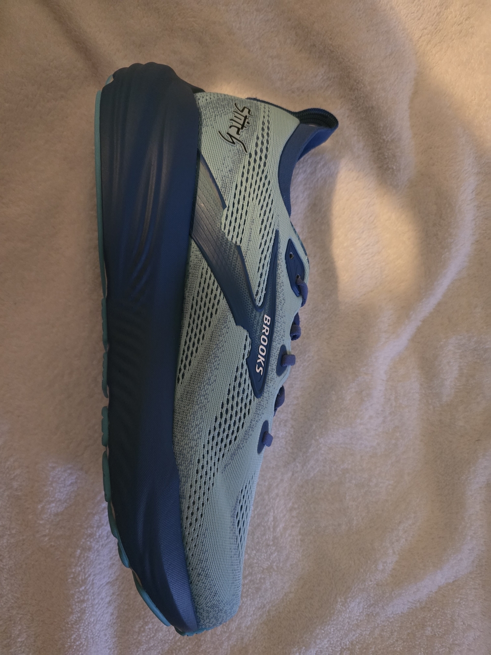 Brooks Glycerin 22 Men's Rundisney Stitch Size 11.5